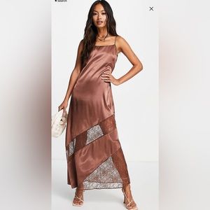 Top shop lace insert midi dress in chocolate.